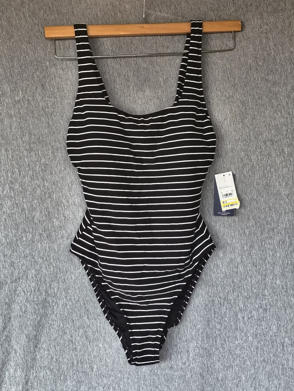 Lands’ End Striped Tie‑Back One‑Piece Swimsuit – Black/White – Size M – NWT